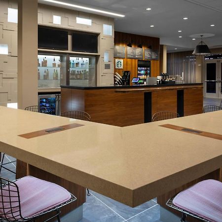 מלון Courtyard By Marriott Indianapolis West-Speedway מראה חיצוני תמונה