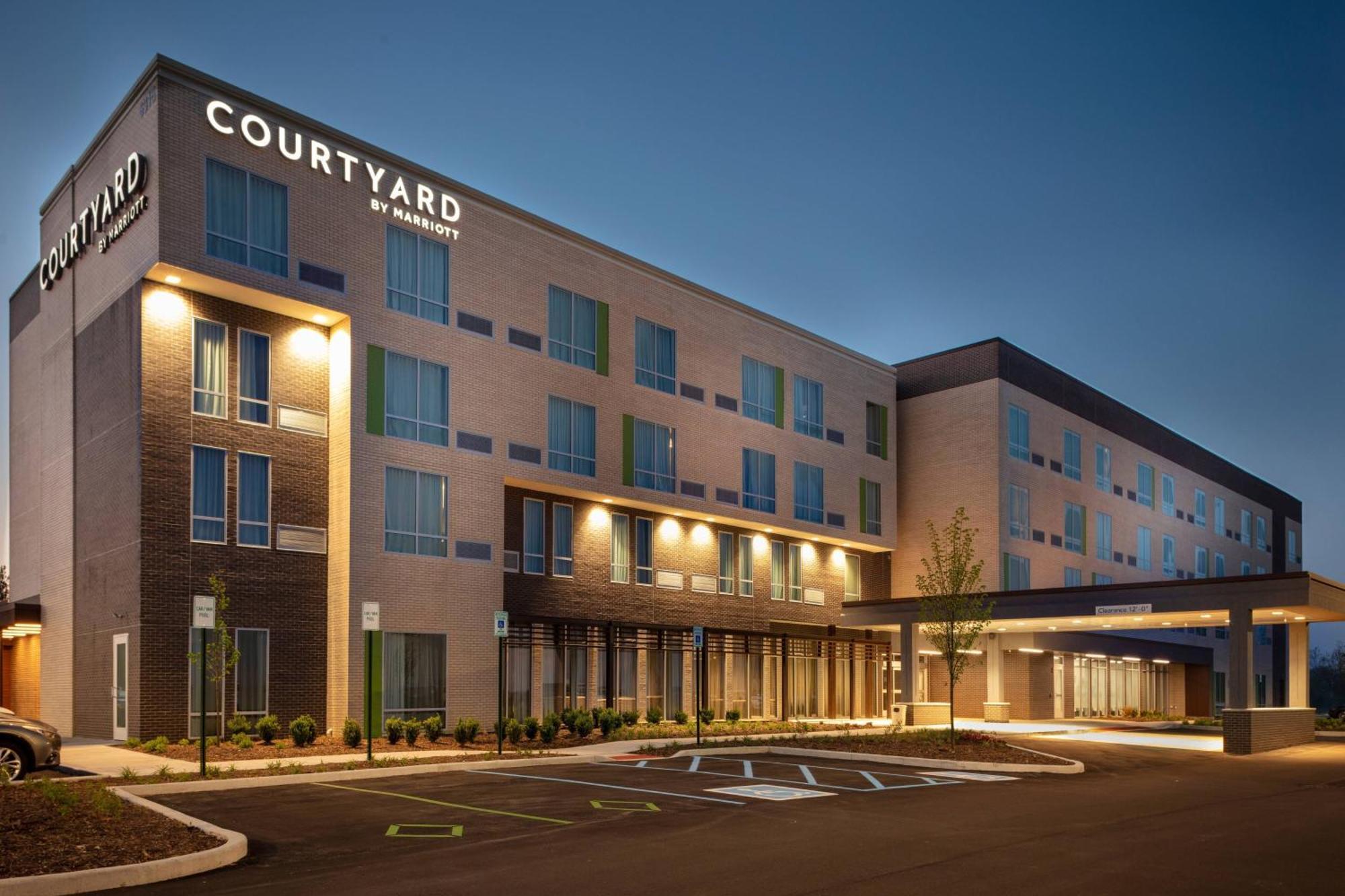 מלון Courtyard By Marriott Indianapolis West-Speedway מראה חיצוני תמונה