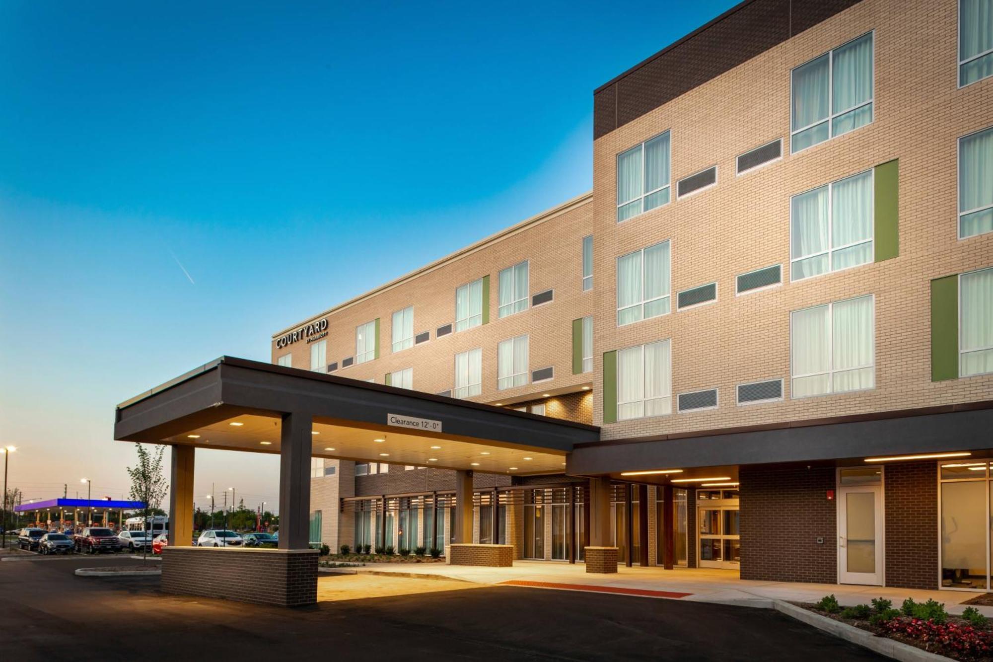 מלון Courtyard By Marriott Indianapolis West-Speedway מראה חיצוני תמונה